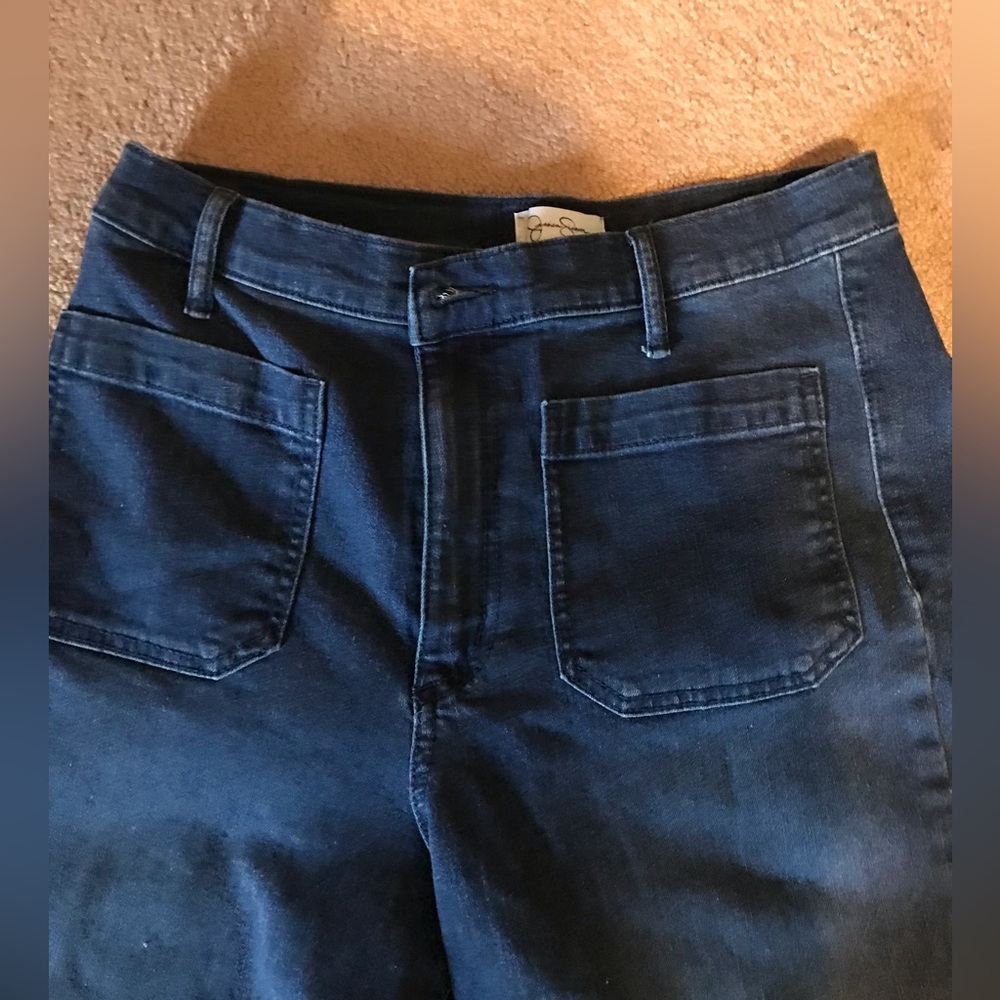 Womens, Jessica Simpson jeans, cropped, wide legged. Size 8